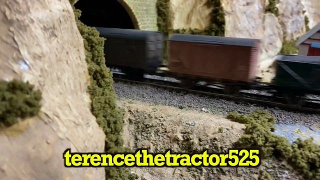 Thomas & Friends: Crashes and B Roll 12 + A Trip to terencethetractor525's layout! смотреть онлайн