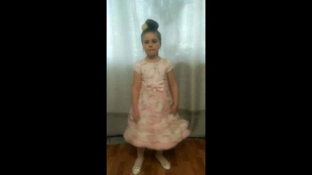 Песенка чудесенка Студия эстрадного вокала "Парус детства" - младшая группа на удаленке смотреть онлайн