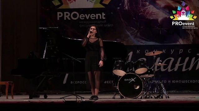 Мустафаева Эллина. Вокальная школа - студия "Чистый звук". смотреть онлайн