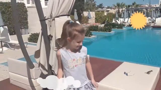 Рум тур бассейна в отеле Nestor Cyprus ( Кипр) ? смотреть онлайн