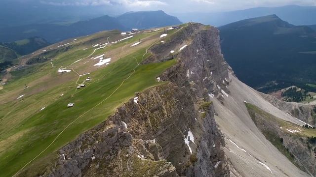 [4K UHD] Красивые дикие животные и расслабляющая музыка для снятия стресса смотреть онлайн