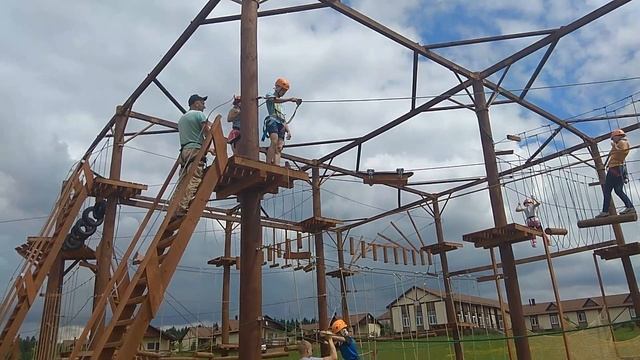 Развлечения на территории базы отдыха Иволга/Алина Life смотреть онлайн