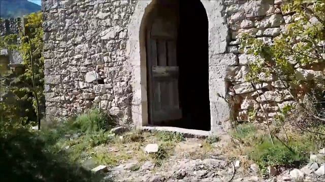 Viaggio a Umbriano: il paese fantasma della Valnerina смотреть онлайн