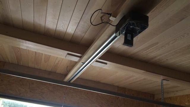 Ворота гаражные секционные с пружинами растяжения RSD01 с приводом SECTIONAL-800PRO-KIT, L=3600 мм смотреть онлайн