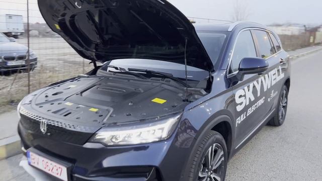 Skywell ET5 - exterior si lumini смотреть онлайн