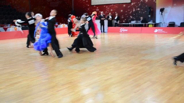 Юниоры-2, Стандарт - Juniors 2 Standard, 1/4, медленный вальс смотреть онлайн