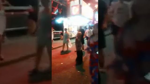 Бабуля зажигает. Тайланд смотреть онлайн
