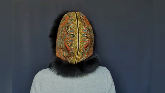 Капюшон из платка с мехом смотреть онлайн