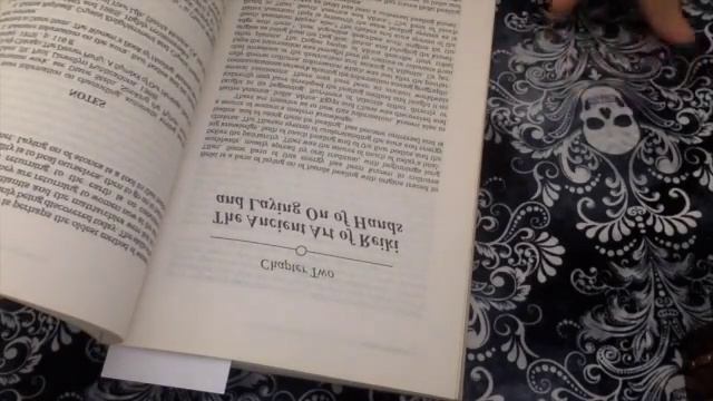 September Favourites Tarot Oracle and Witchy Books смотреть онлайн