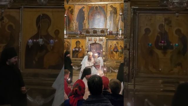 Пасхальная служба в Троицком соборе Троице-Сергиевой лавры смотреть онлайн