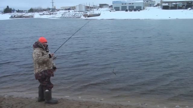 Рыбалка Сургут КЛЕВ БЕРЕГ Черн Речка 7 0 смотреть онлайн