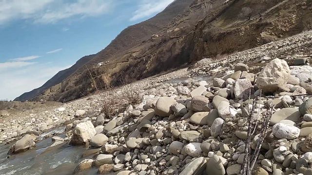 Азербайджан,Кусары Село Верхний Тагирджал.( Река Тагирджал, ВацӀ ТӀигиржал) смотреть онлайн