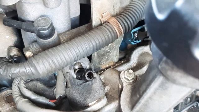 Where is the pcv valve on a v8 4.7L i force toyota engine? смотреть онлайн