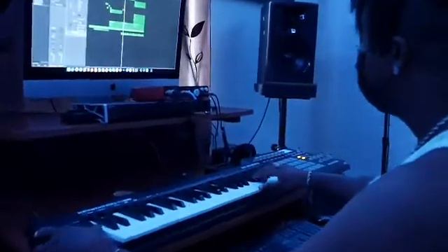 BRAD MAESTRO - (ap vibe nan studio Men raboday solo ) смотреть онлайн