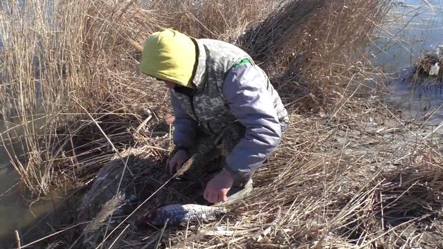 Рыбалка с ночевкой в палатке - Озеро Кизикей смотреть онлайн