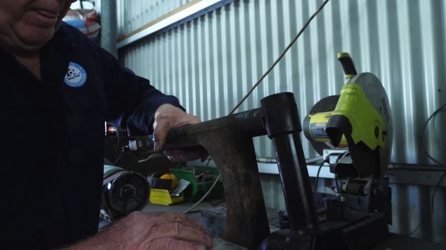 Honda CX500 Episode 09 Frame gets Painted смотреть онлайн