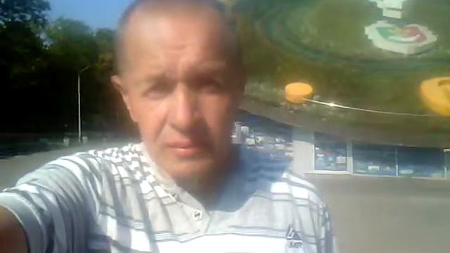 Кривой Рог Селфи цветочные часы города и Виктор. смотреть онлайн