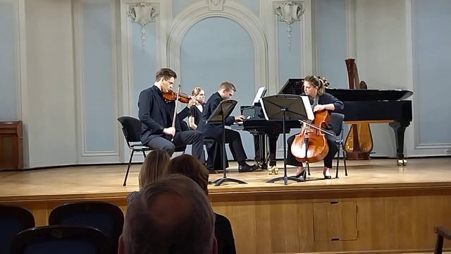 Д. Шостакович. Фортепианное трио №2 памяти И.И. Соллертинского, IV часть. смотреть онлайн