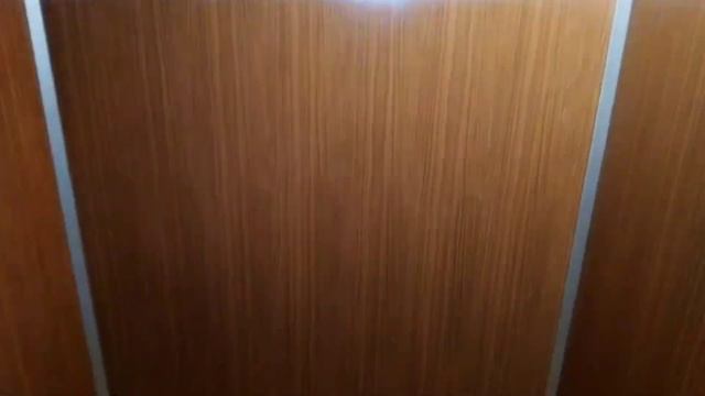 ЛЮБОПЫТНЫЙ ТИП не даёт уехать лифту!!!(КМЗ-1993) г. Дзержинский, Угрешская, 18, под-8 (06.07.2021) смотреть онлайн