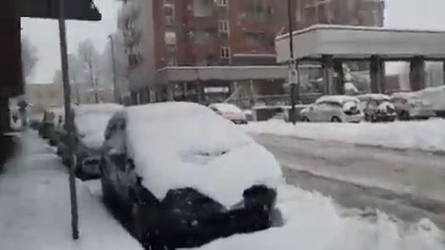 Русская зима пришла в Милан. Снег в Италии
