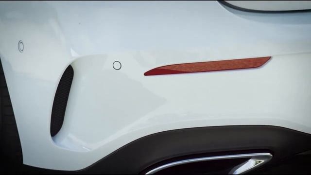 2019 Mercedes A-Class vs 2018 Renault Clio смотреть онлайн