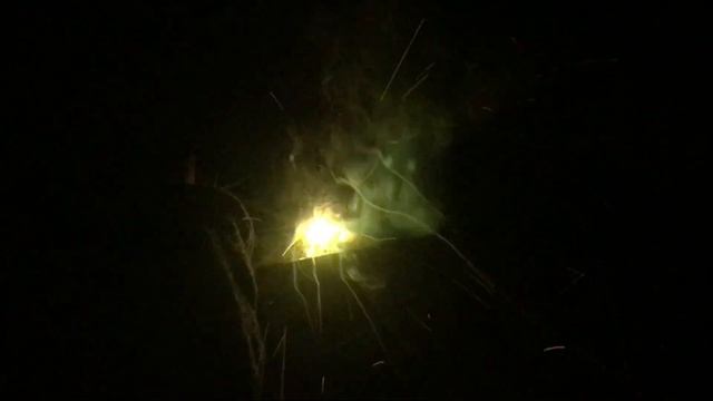 Электроды УОНИ 13/55, которые все ругали! Сварка, обзор, распаковка, тестирование! смотреть онлайн