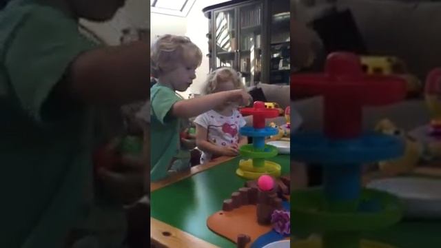 The JB Playroom Racer Track Time смотреть онлайн
