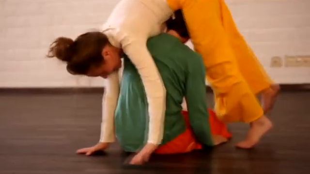 Приглашение на Workshop по контактной импровизации Калининград 20.10 смотреть онлайн