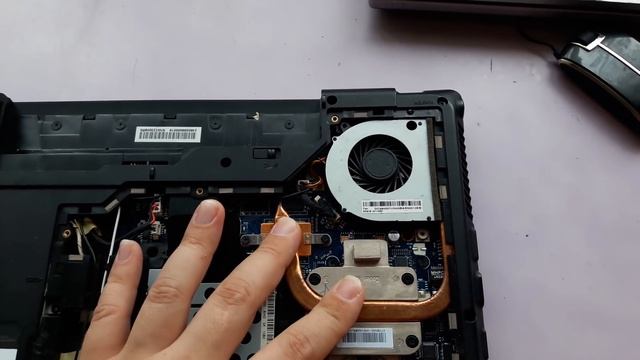 Lenovo G560 - Замена процессора на Core i7 смотреть онлайн