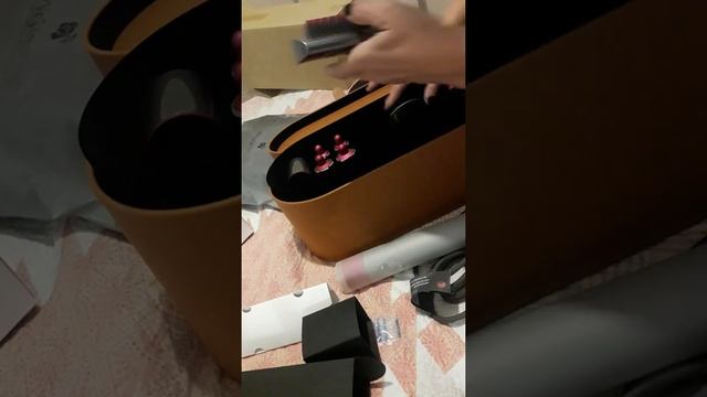 Распаковка/Шикарный Dyson airwrap complede/Подарок к Новому Году/локоны/укладка волос/прическа смотреть онлайн