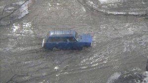 Огромные лужи на дороге