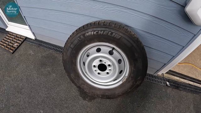Motorhome Mods: Fitting an underslung spare wheel carrier plus wheel and tyre смотреть онлайн