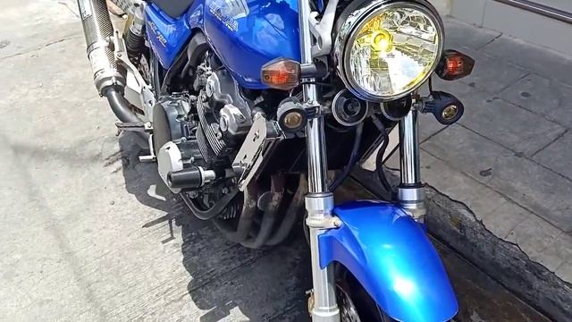 HONDA CB400 Super Four Hyper Vtec. смотреть онлайн