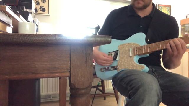 Seymour Duncan Broadcaster pickups, Fame alder body, Harley Benton roasted maple neck. смотреть онлайн