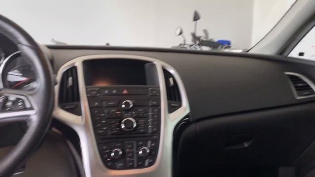 Opel Astra Bi-turbo komplett belső смотреть онлайн