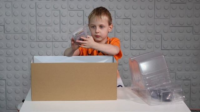 Распаковка Tamiya Team Hahn Racing MAN TGS 1/14 4WD On-Road Semi Truck смотреть онлайн