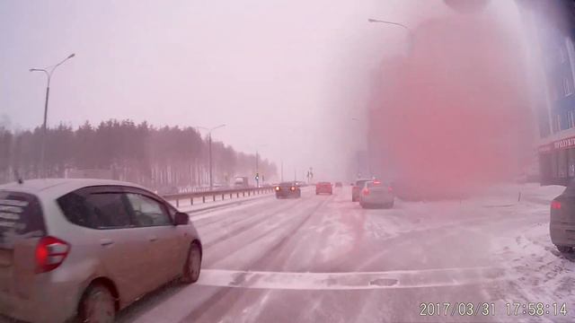 Второй день снег! Месяц март, называется! 😐😁 смотреть онлайн