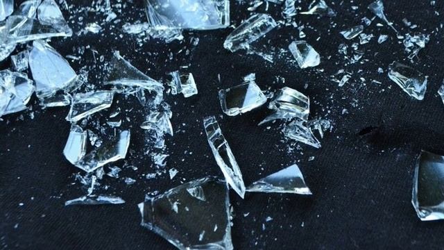 выкиньте всю свою битую посуду . смотреть онлайн