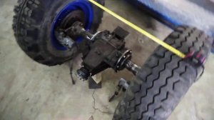 Задний мост самодельного минитрактора в сборе с резиной Я245