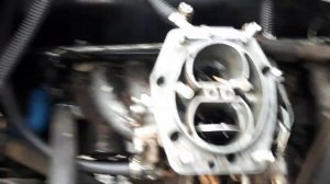 Почему карбюратор льет в две камеры 21213 солекс.