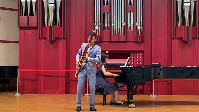 В. А. Моцарт - Концерт для фагота с оркестром, 1 часть смотреть онлайн