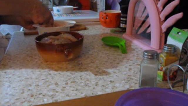 МИНТАЙ В ДУХОВКЕ В СМЕТАННО МОРКОВНОЙ ЗАЛИВКЕ ОЧЕНЬ ВКУСНО смотреть онлайн