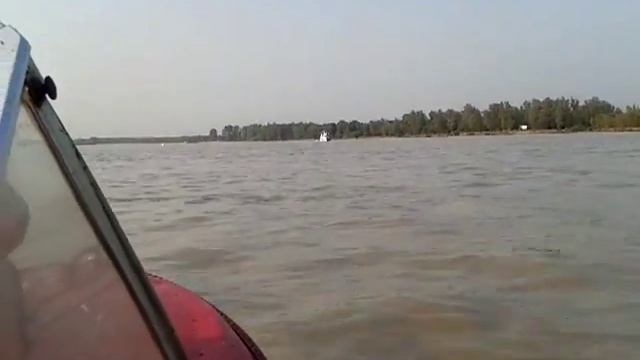 на лодке по Оби 60 км/ч смотреть онлайн