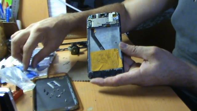 Замена аккумулятора телефона на моделях с несъемными батареями. смотреть онлайн