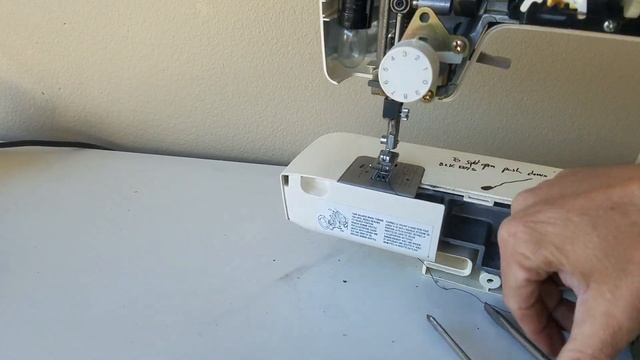 Sewing Machine Stuck in Reverse. смотреть онлайн