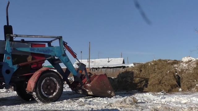 Какая проходимость трактора ЮМЗ с КУНом по снегу в деревне смотреть онлайн