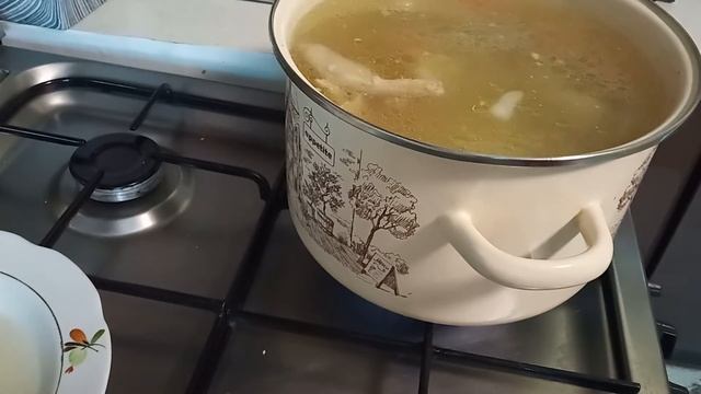 Супчик вкусненький и простенький !!!