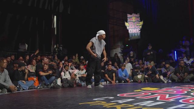 B-Boy Dias Vs. B-Boy Chaubernard | Footworkerz Semifinal | Red Bull BC One Camp Paris 2023