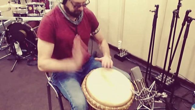 Djembe solo. Соло на африканском джембе. смотреть онлайн