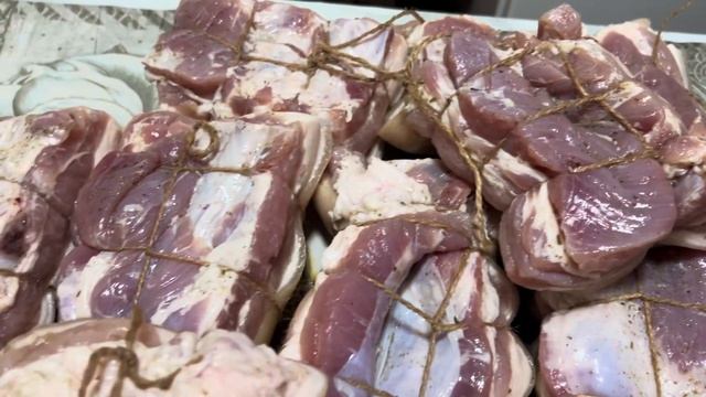 Подготовка для обсушки  свиной корейки/грудинки!#домашнеекопчение #коптильня #колбасы #мясо #алматы